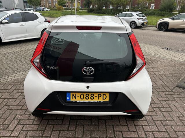 Toyota AYGO 1.0 VVT-i x-fun