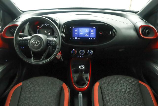 Toyota AYGO X 1.0 VVT-i MT Pulse | Adaptive Cruise Control | Stoelverwarming | Apple Carplay | Android Auto | Achteruitrijcamera |