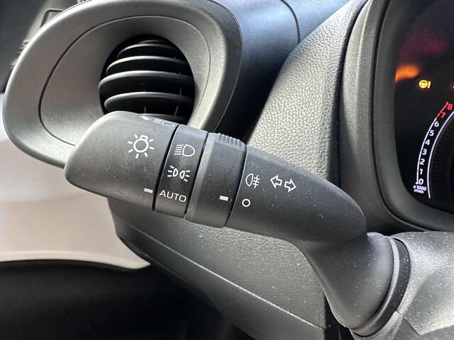 Toyota AYGO X 1.0 VVT-i MT Play