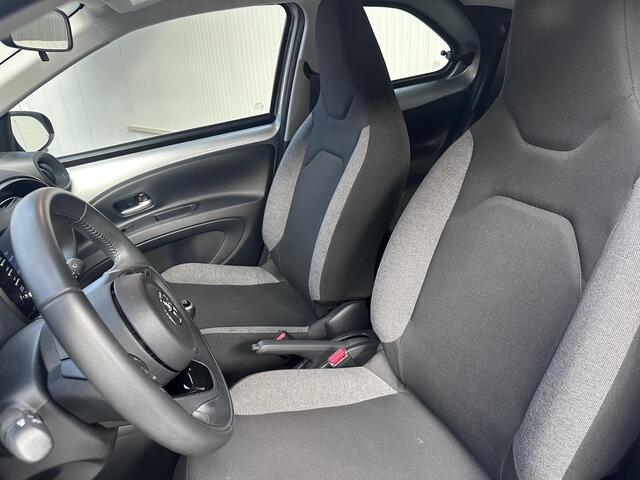 Toyota AYGO X 1.0 VVT-i MT Play