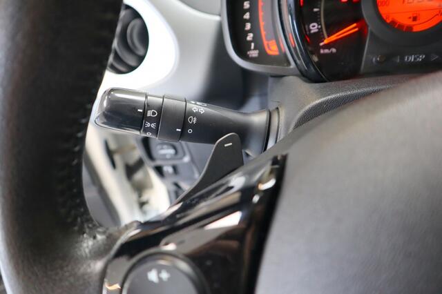 Toyota AYGO 1.0 VVT-i x-play | Carplay | 4 nw.AllSeasons | jaarbeurt | led