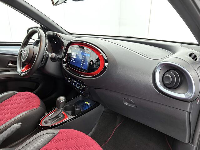 Toyota AYGO X 1.0 VVT-i S-CVT Undercover | Navigatie | Stoelverwarming | Parkeersensoren | Camera |