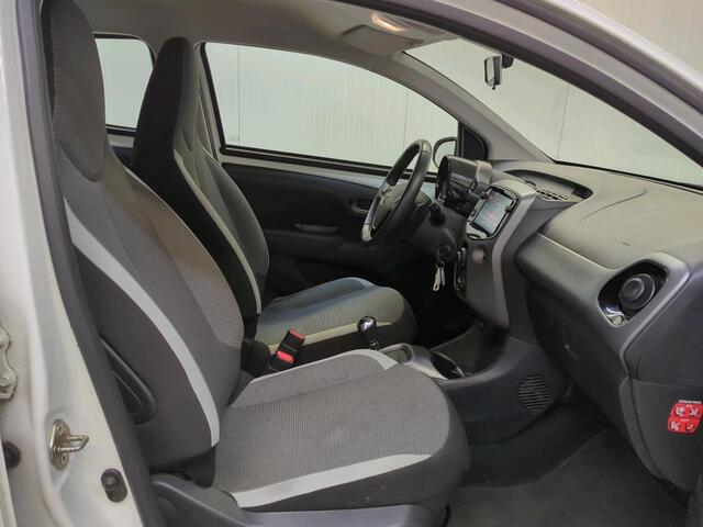 Toyota AYGO 1.0 VVT-i x-play AUT! 1e Eig! Camera! Carplay! VERWACHT!