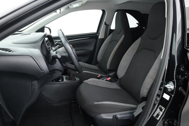 Toyota AYGO X 1.0 VVT-i MT first | Adapt. Cruise | Camera | Clima | Apple CarPlay | 17"