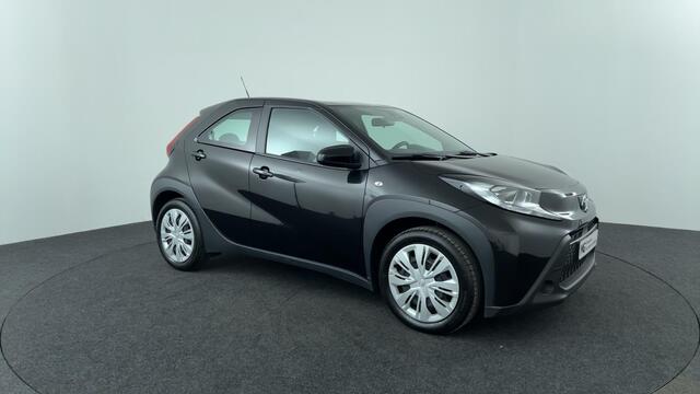 Toyota AYGO X 1.0 VVT-i MT Play