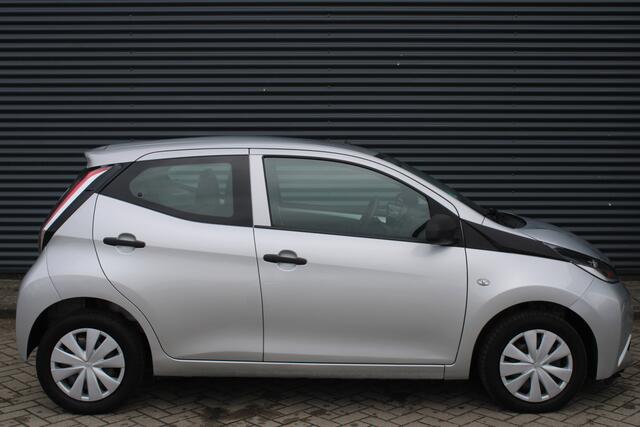 Toyota AYGO 1.0 VVT-i x-fun