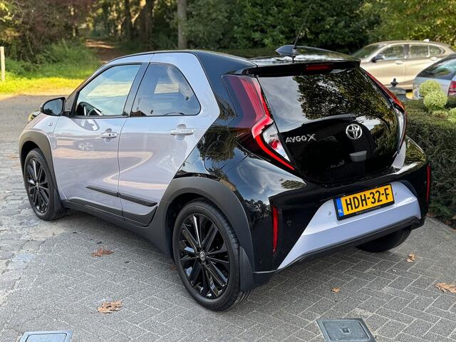 Toyota AYGO Aygo-X 1.0 VVT-i S autom JBL ecc,1/2leer,lmv,pdc,dglas,pdc
