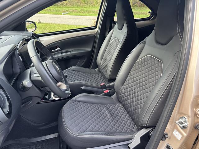 Toyota AYGO X 1.0 VVT-i MT Premium Cabrio I Two tone I All season banden