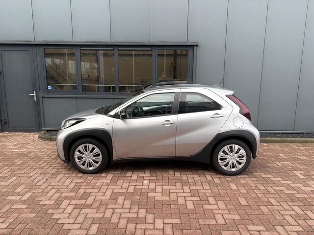 Toyota AYGO X 1.0 VVT-i MT Play 5-drs. CAMERA/CARPLAY/DAB/ADAPT.CRUISE
