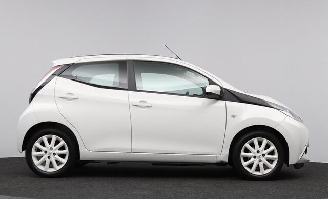 Toyota AYGO 1.0 VVT-i x-wave | Cabriotop | Camera | Cruise Control |