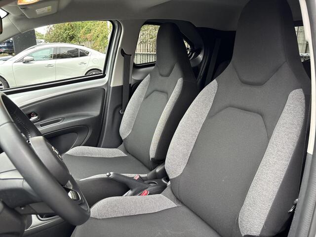 Toyota AYGO X 1.0 VVT-i MT first | Camera | Climate controle | Cruise controle