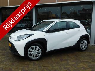 toyota-aygo-x-1.0-vvt-i-mt-play