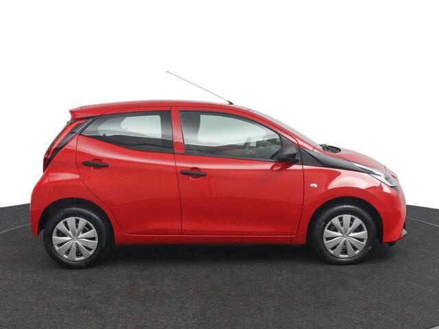 Toyota AYGO 1.0 VVT-i x-fun | 5 -Deurs | Airco | Bluetooth | Led Verlichting |