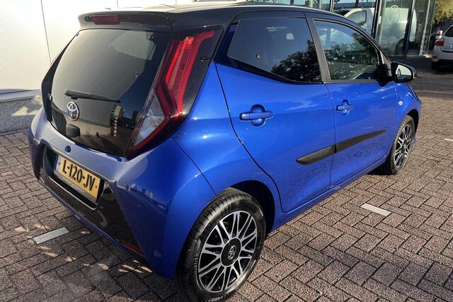 Toyota AYGO 1.0 VVT-i x-clusiv