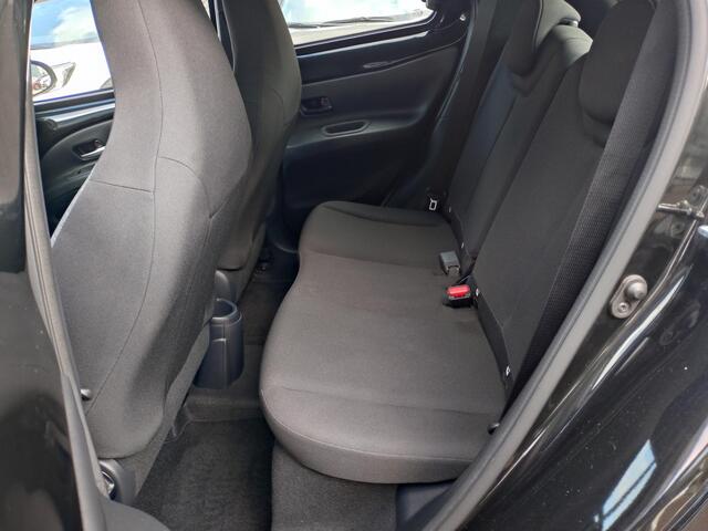 Toyota AYGO X 1.0 VVT-i MT Play