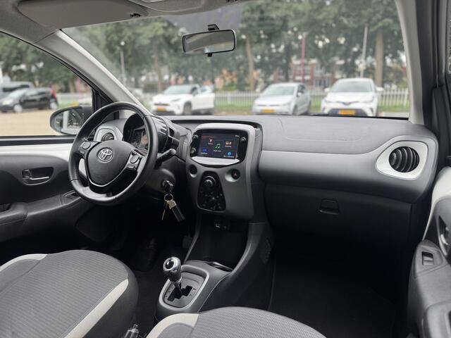 Toyota AYGO 1.0 VVT-i x-play Automaat Apple/Android, Camera, Airco , All-in Rijklaarprijs