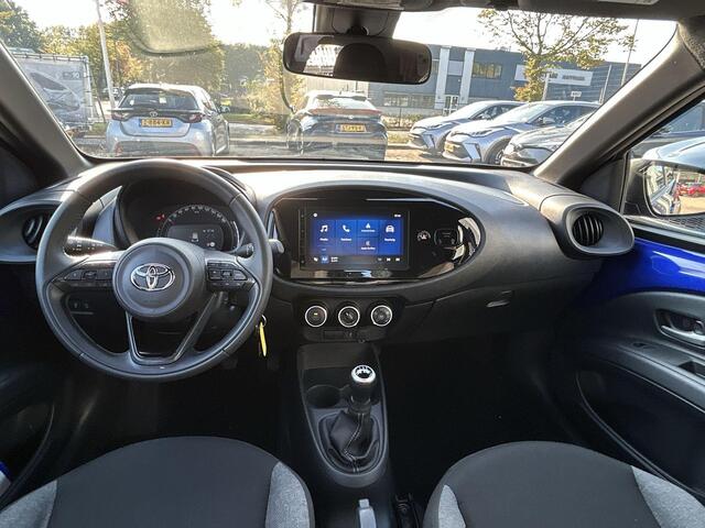 Toyota AYGO X 1.0 VVT-i MT Play