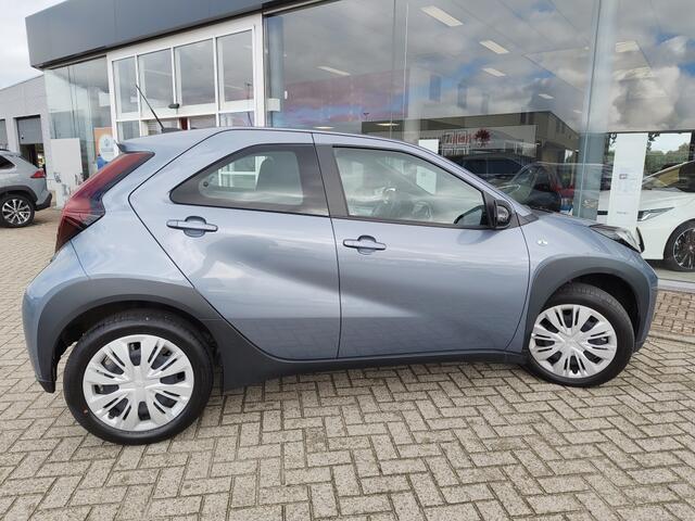 Toyota AYGO 1.0 VVT-i MT play | Android Auto/Apple Carplay | Adaptive Cruise