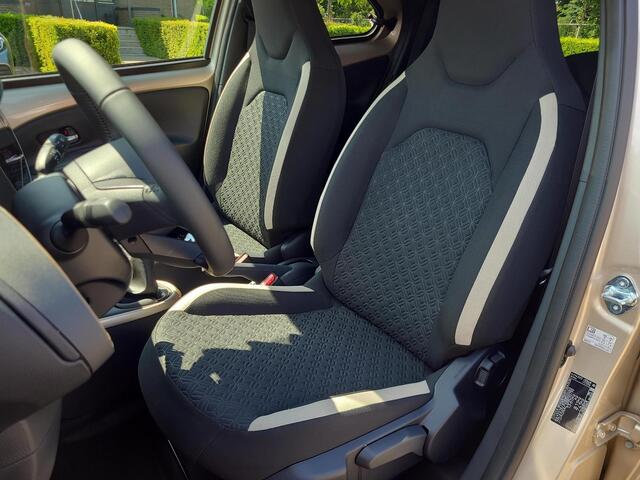 Toyota AYGO X 1.0 VVT-i MT Pulse | DEMO VOORDEEL |