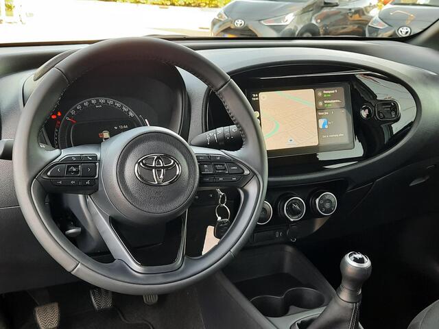 Toyota AYGO X 1.0 VVT-i MT Play