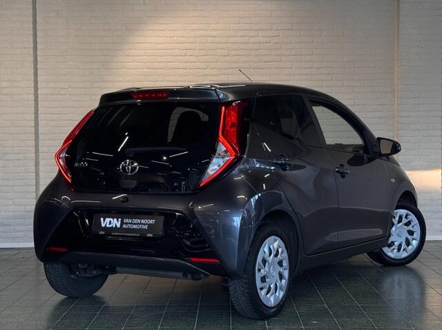 Toyota AYGO 1.0 VVT-i X-Play Carplay Camera Cruise Control Airco