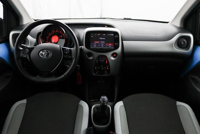Toyota AYGO 1.0 VVT-i x-play | Airco | Parkeercamera | Apple carplay - Android auto |