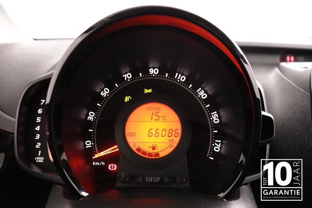 Toyota AYGO 1.0 VVT-i x-cite | Airco | Parkeercamera | Lichtmetalen-Velgen | Bluetooth |