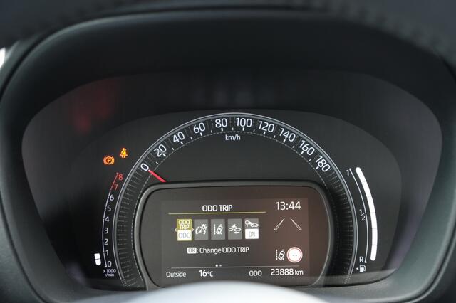 Toyota AYGO 1.0 VVT-i 72PK MT Play | Apple Carlay / Android auto | Achteruit