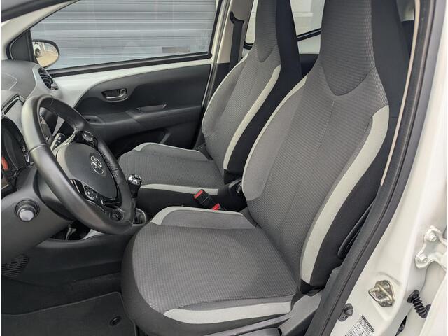 Toyota AYGO 1.0 VVT-i x-play BTWauto | Carplay/AndroidAuto