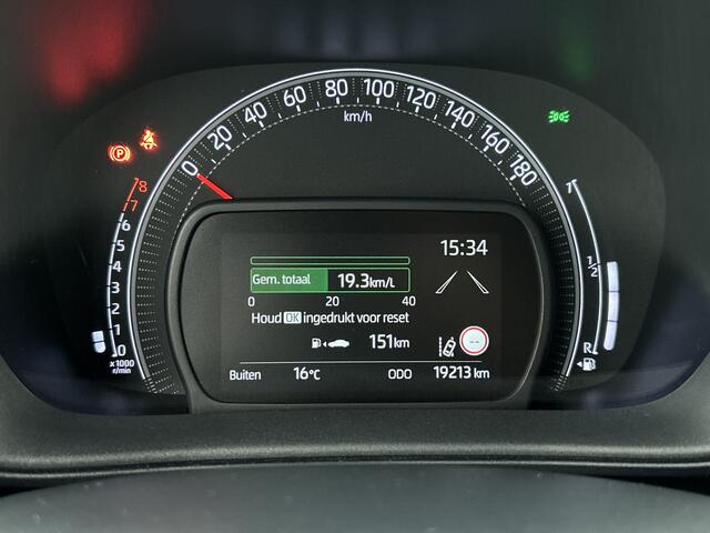 Toyota AYGO X 1.0 VVT-i MT Premium Undercover | Navigatie | JBL | PDC V+A |