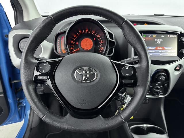 Toyota AYGO 1.0 VVT-i x-nav | Airco | Parkeercamera | Mistlampen | Metaallak |