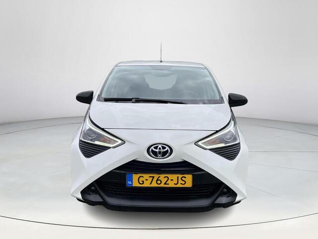 Toyota AYGO 1.0 VVT-i x-fun | 5 deurs | Airconditioning | Fietsendragerbeugel | Bluetooth |
