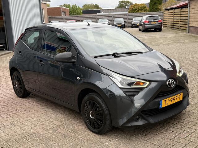 Toyota AYGO 1.0 VVT-i x-fun | BLUETOOTH | AIRCO | BOVAG GARANTIE |