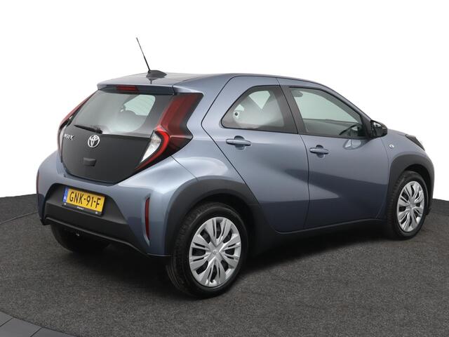 Toyota AYGO X 1.0 VVT-i MT Play | Cruise control | Apple carplay-android auto | Parkeercamera |