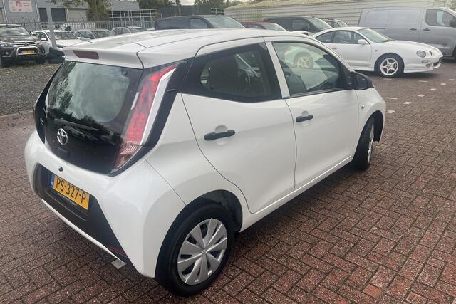 Toyota AYGO 1.0 VVT-i x-fun