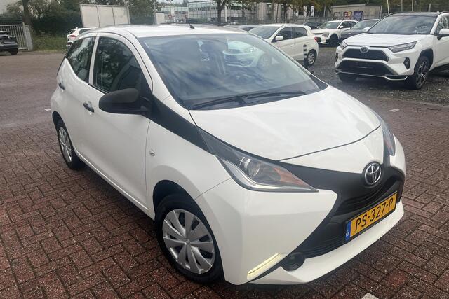 Toyota AYGO 1.0 VVT-i x-fun