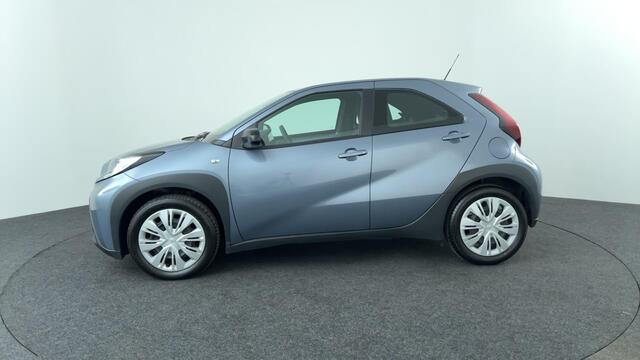 Toyota AYGO X 1.0 VVT-i MT Play