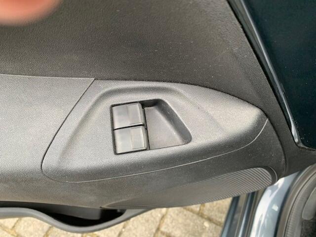 Toyota AYGO 1.0 VVT-I X-NOW AIRCO LMV