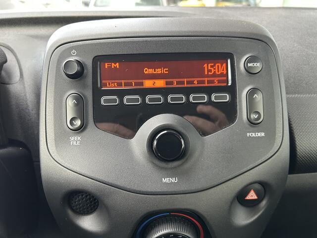 Toyota AYGO 1.0 VVT-i x-now airco 60.000 KM ! Nieuwstaat