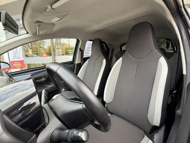 Toyota AYGO 1.0 VVT-i x-sport | Camera | Navi