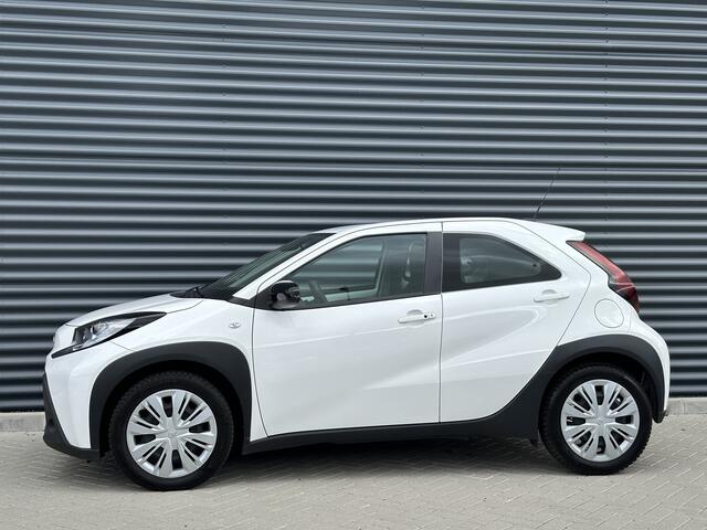 Toyota AYGO X 1.0 VVT-i MT Play Camera/Apple/Stoelwarm/Keyless
