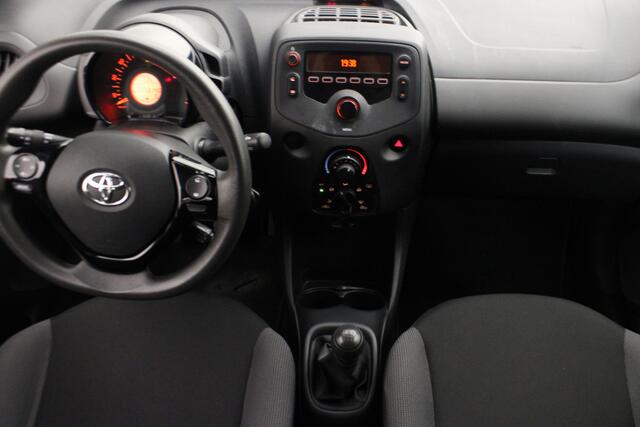 Toyota AYGO 1.0 VVT-i x-fun