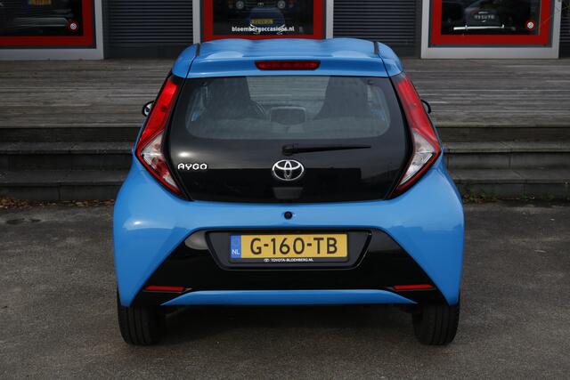 Toyota AYGO 1.0 VVT-i x-play