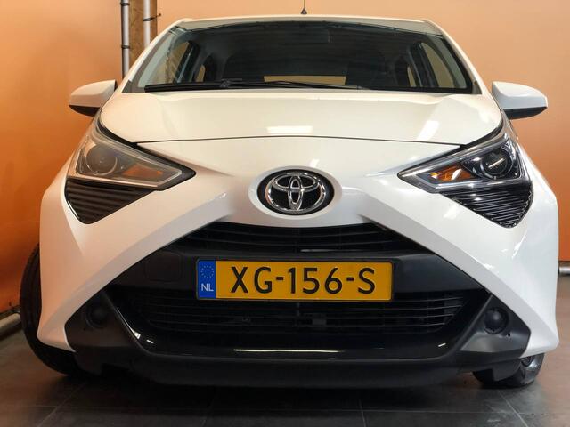 Toyota AYGO 1.0 VVT-i x-play navigatie | achteruitrijcamera
