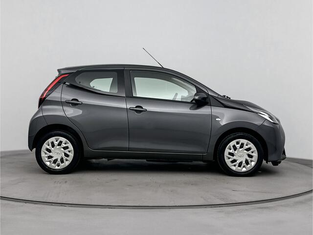 Toyota AYGO 1.0 VVT-i x-play | Garantie mogelijk t/m 11-2031 | Achteruitrijcamera