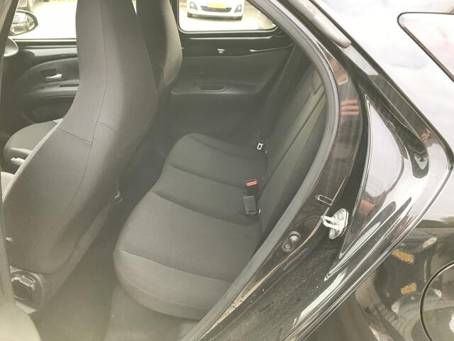 Toyota AYGO X 1.0 VVT-i MT Play