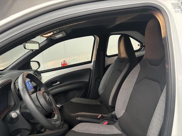 Toyota AYGO X 1.0 VVT-i MT Play APPLE CARPLAY/ANDROID AUTO, SLECHTS 54.664KM!!!