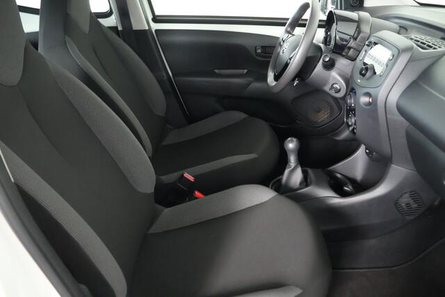 Toyota AYGO 1.0 VVT-i x-fun / Airco / 5 Deurs / Bluetooth / Allseason