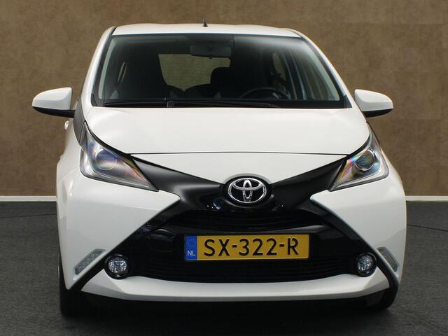 Toyota AYGO 1.0 VVT-i x-nav - ORIGINEEL NEDERLANDSE ATUO - NAVIGATIE - ACHTERUITRIJ CAMERA - BLUETOOTH - APPLE CARPLAY/ANDROID AUTO