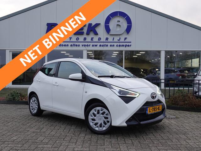 Toyota AYGO 1.0 VVT-i x-play GR. SCHERM | CARPLAY | AIRCO | BT-TEL